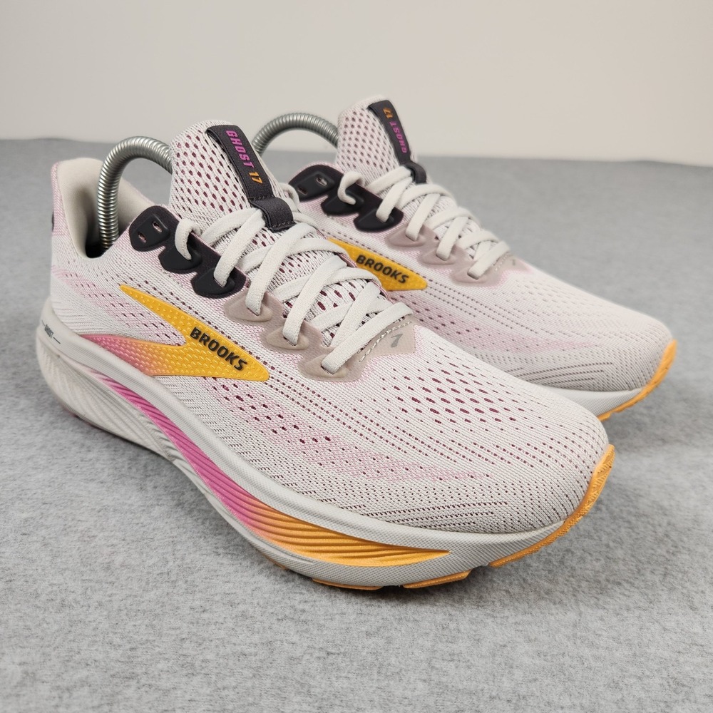 Brooks Ghost 17 Womens Size 9.5 White Running Shoes Sneakers 1204311B070 - Picture 2 of 14